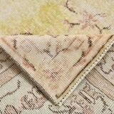 3x6 Pale Yellow & Brown Classic Turkish Rug, 110x197Cm