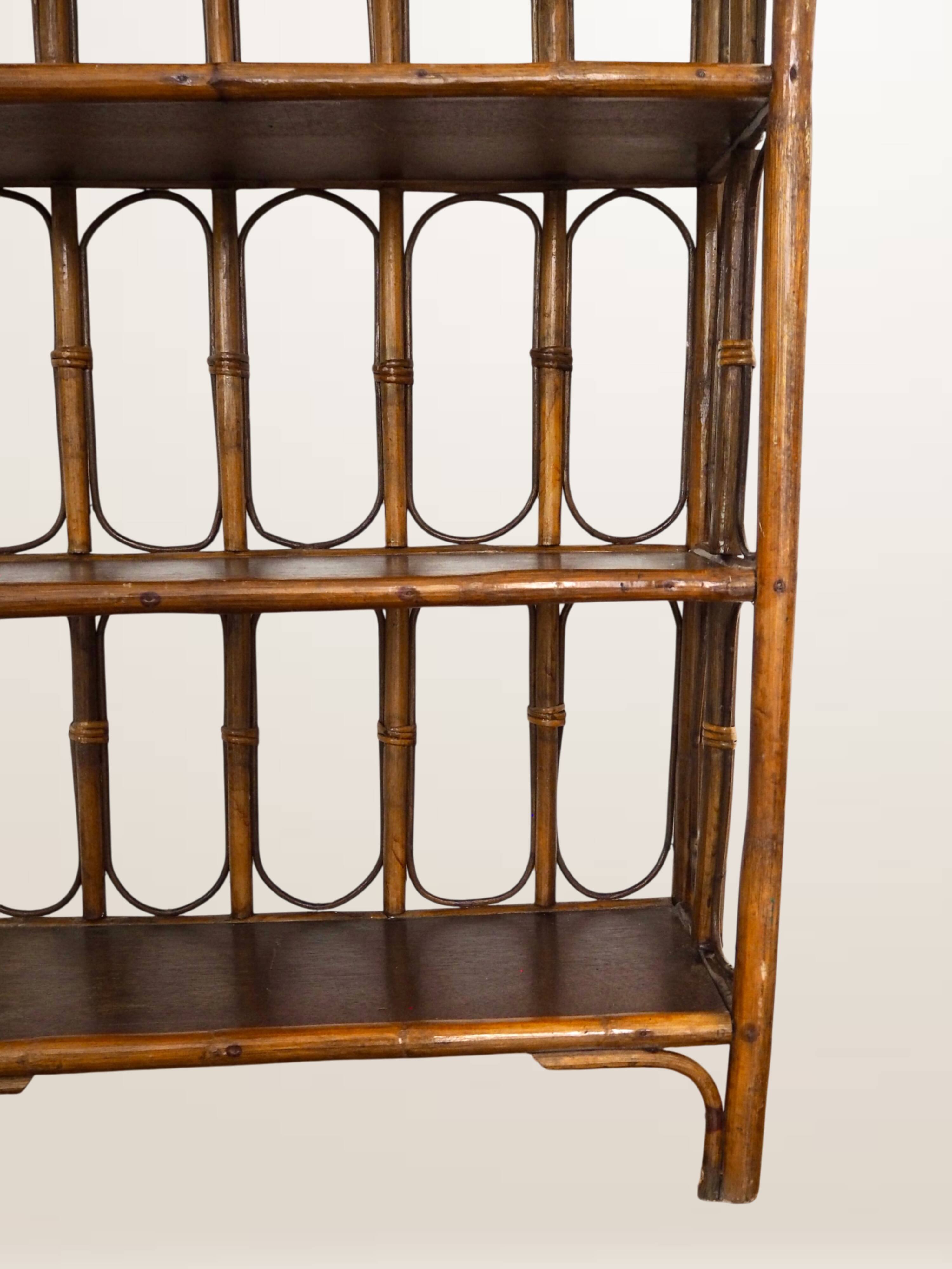 Étagère en rotin cintré — 173 cm