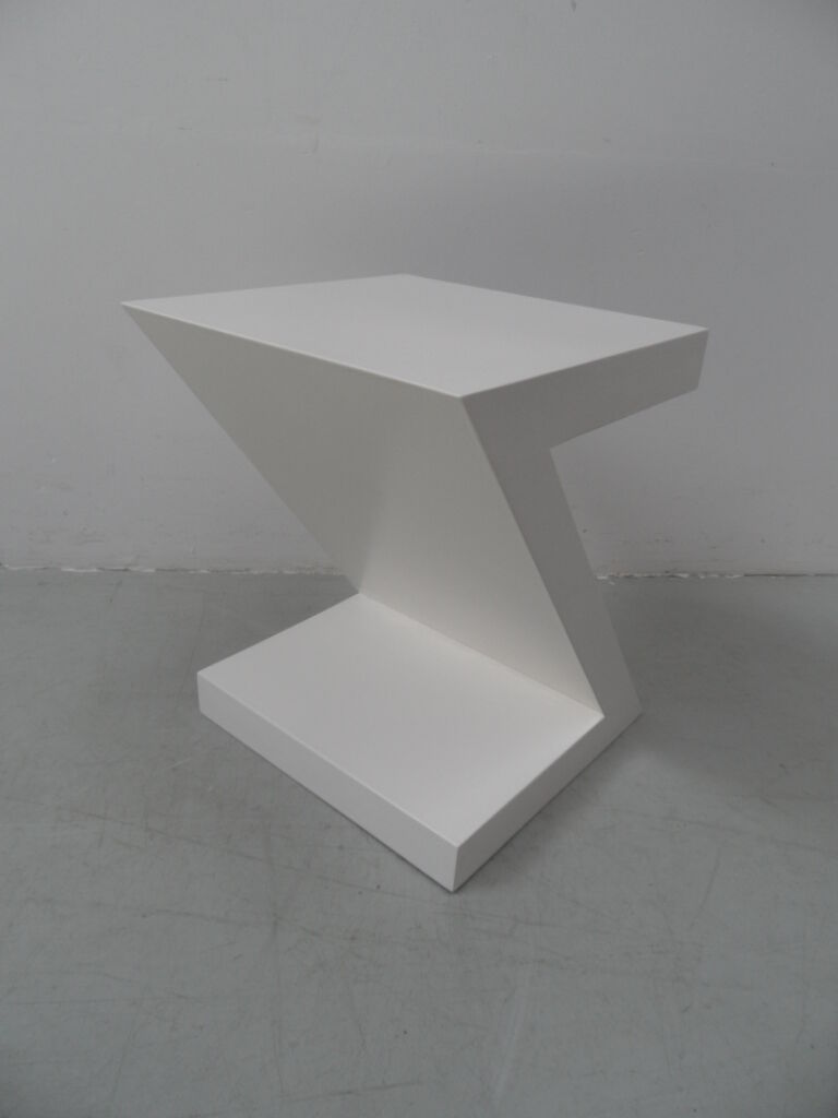 Table en bois vintage design