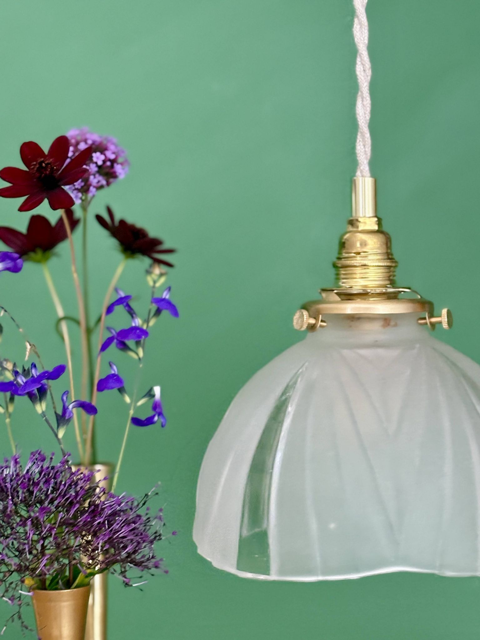 Vintage art deco frosted glass lampshade pendant light
