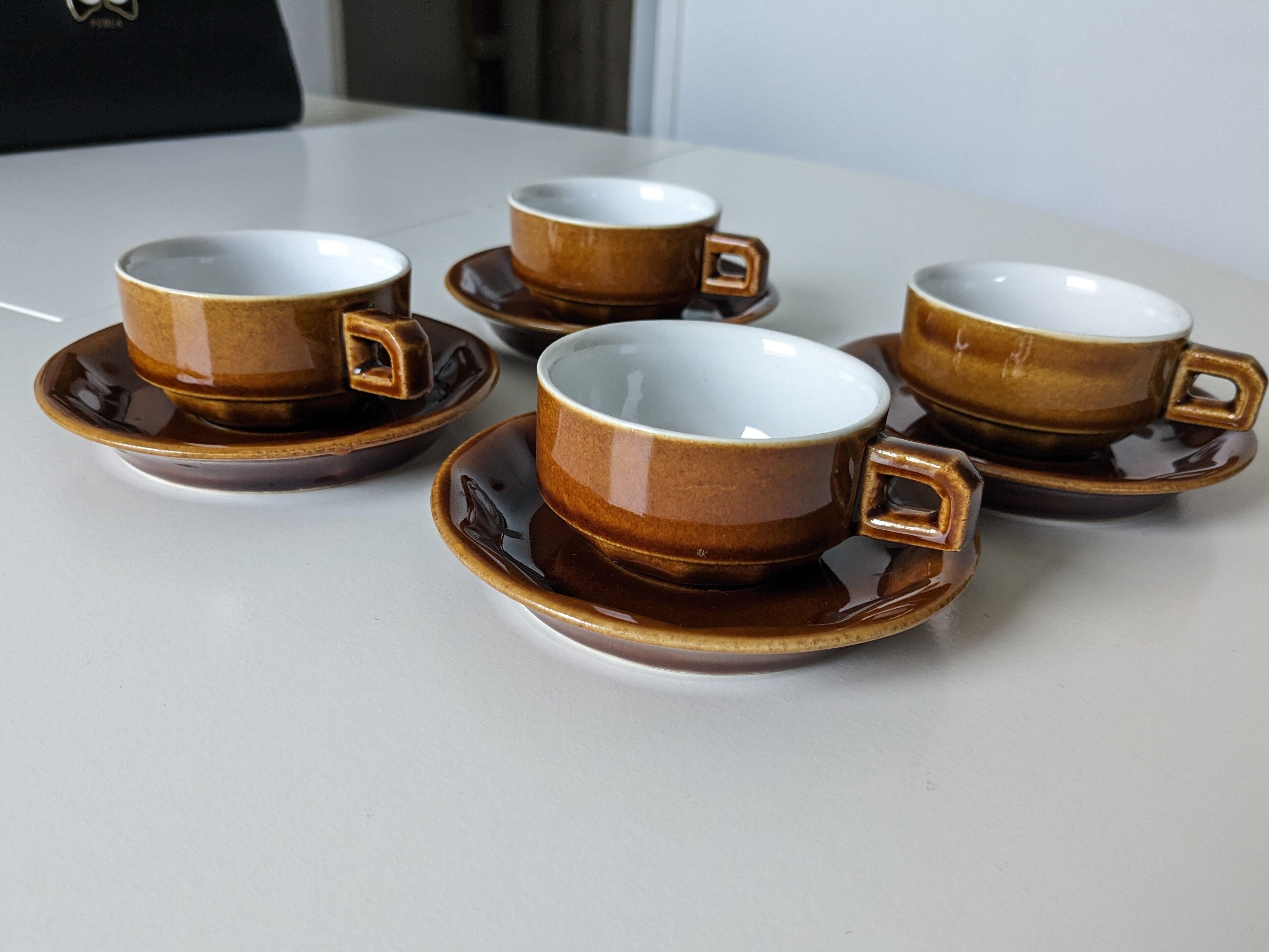 4 tasses bistrot café français