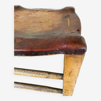 Shoemaker stool