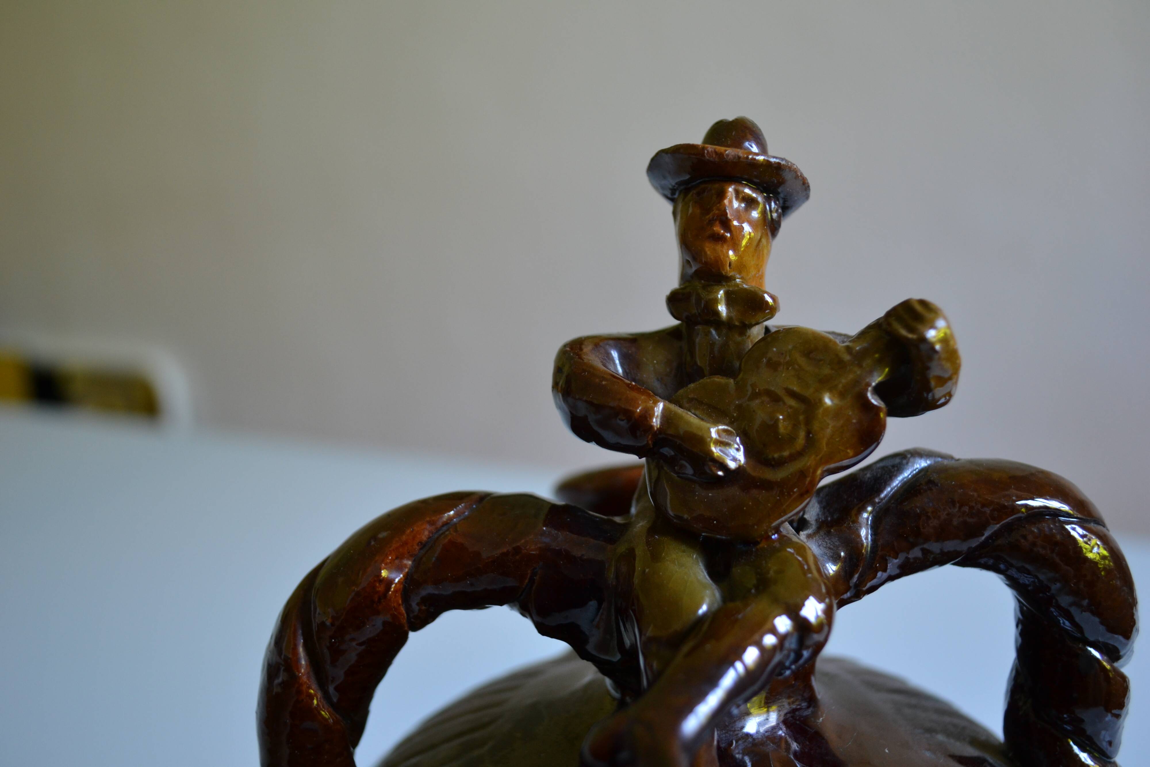 Gargoulette au guitariste céramique vintage Provence France