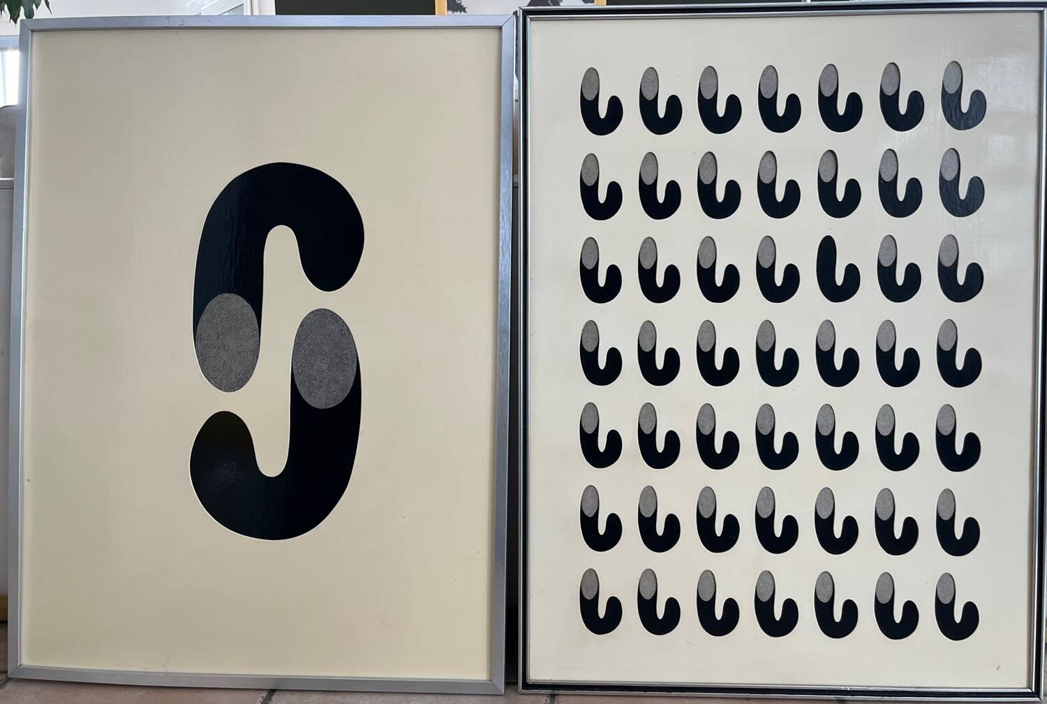 2 designs from the 1970s. Unsigned.