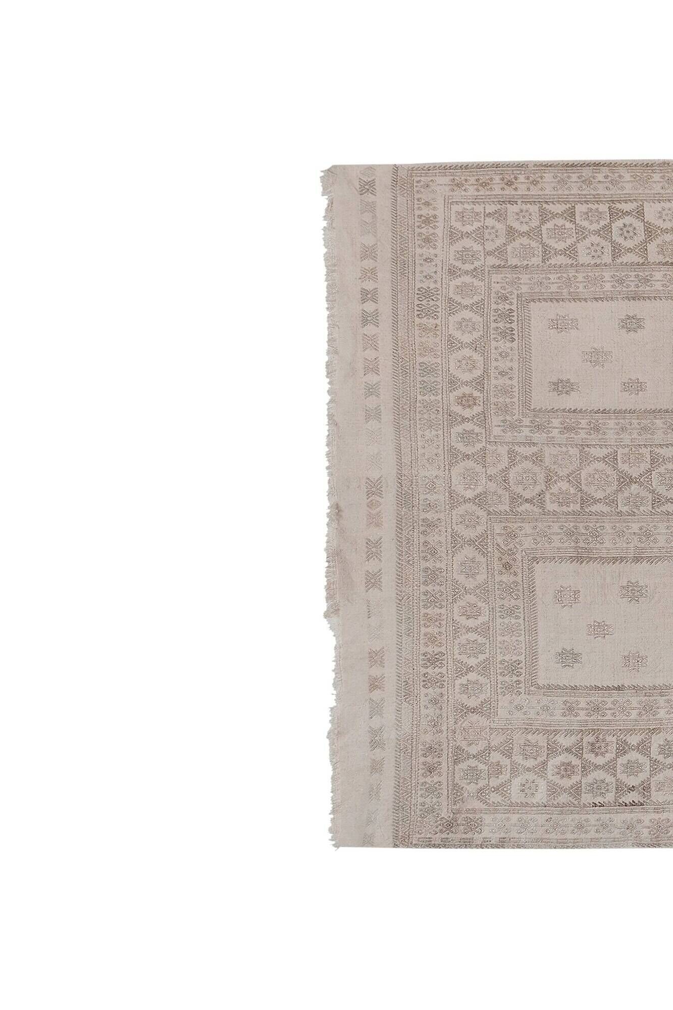 Vintage hand-embroidered tribal tapestry 150x214 cm