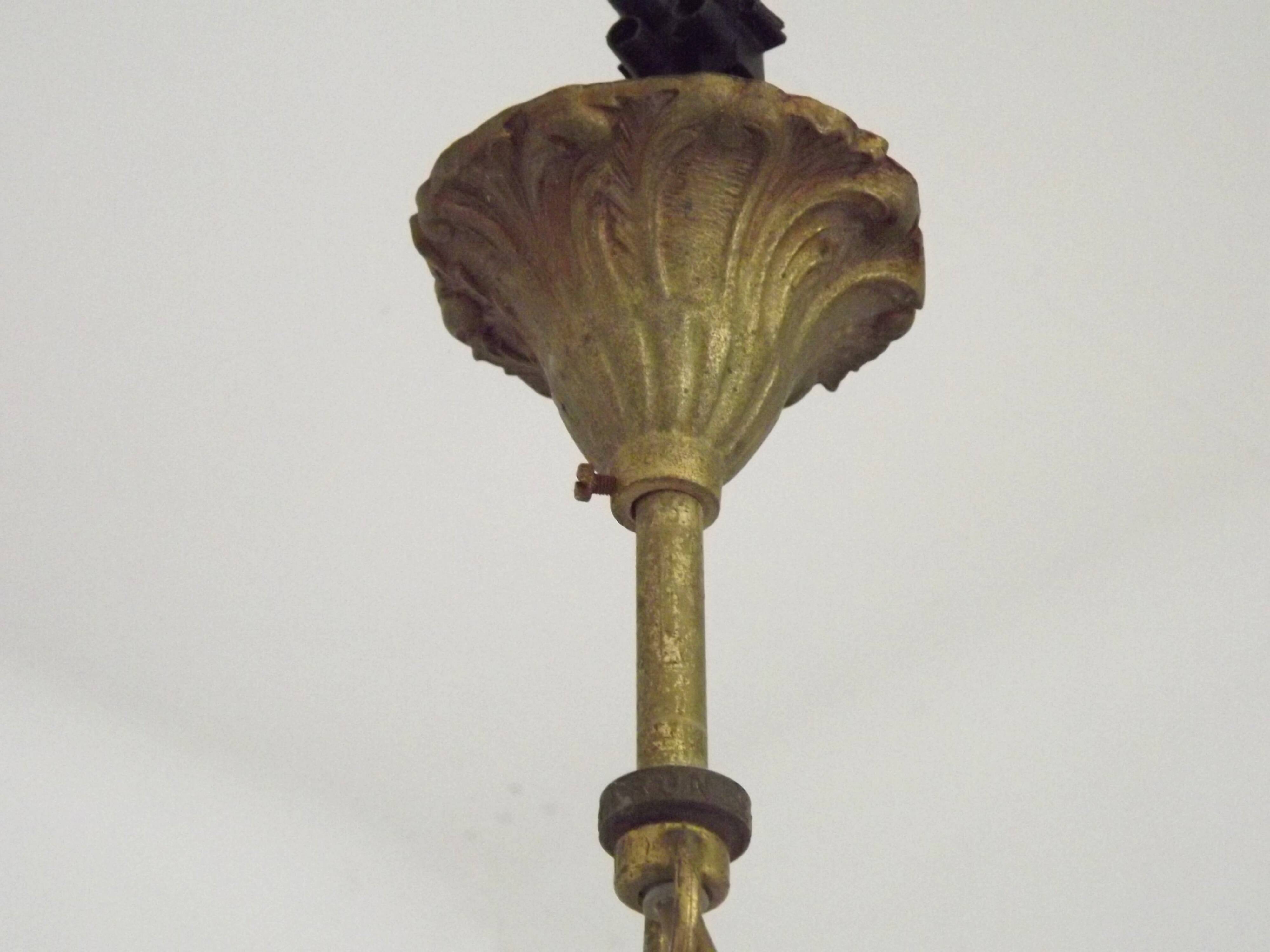 Lustre traditionnel français vintage en bronze à 5 lumières, datant du milieu du siècle dernier 5489