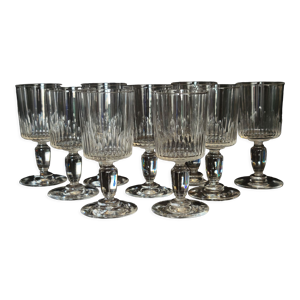 9 anciens verres en cristal taillé