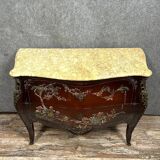 Curved lacquer chest of drawers with Chinese decoration