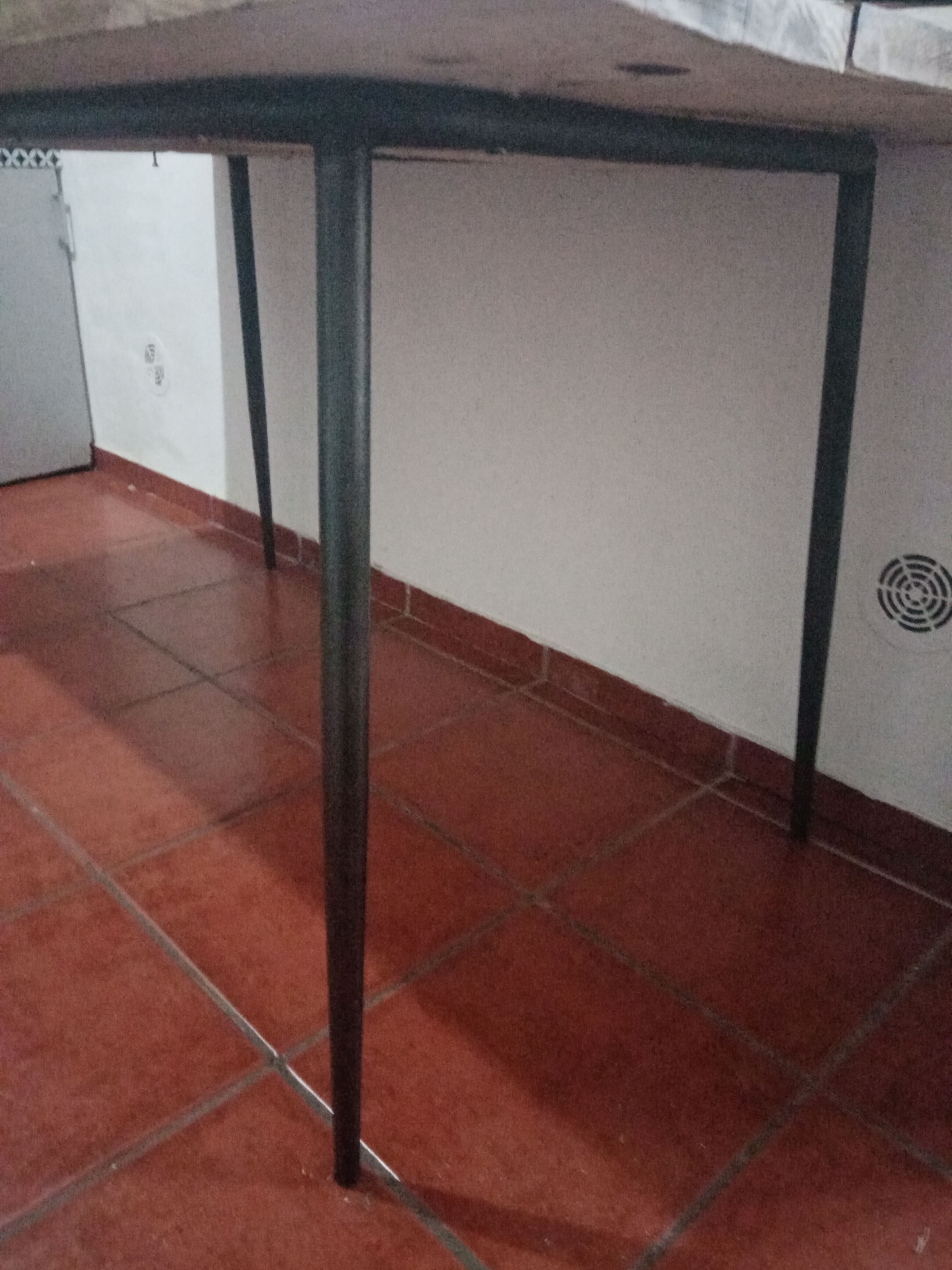 Table workshop footing vintage steel tray planks wood planks