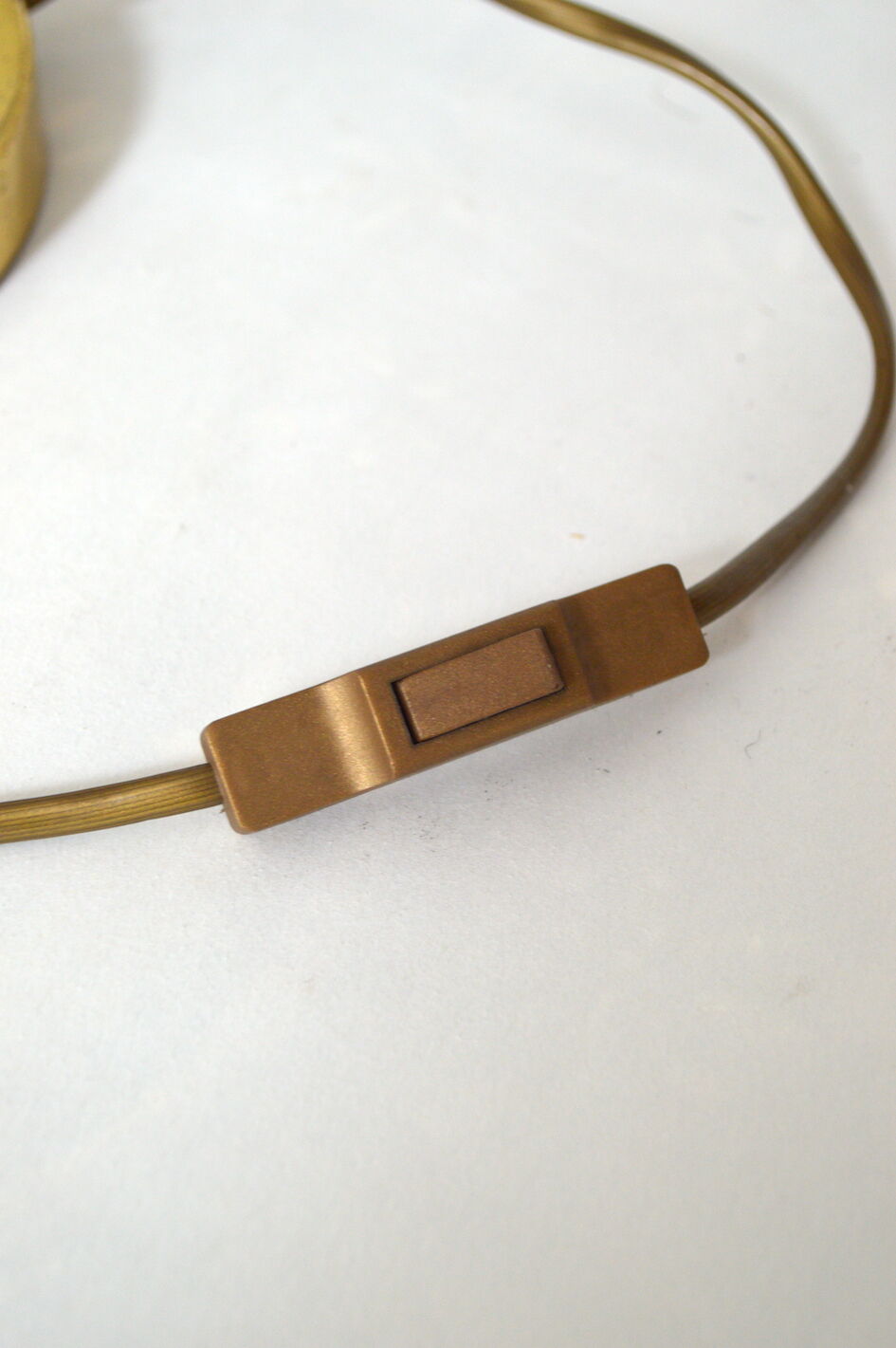 Vintage scallop lamp