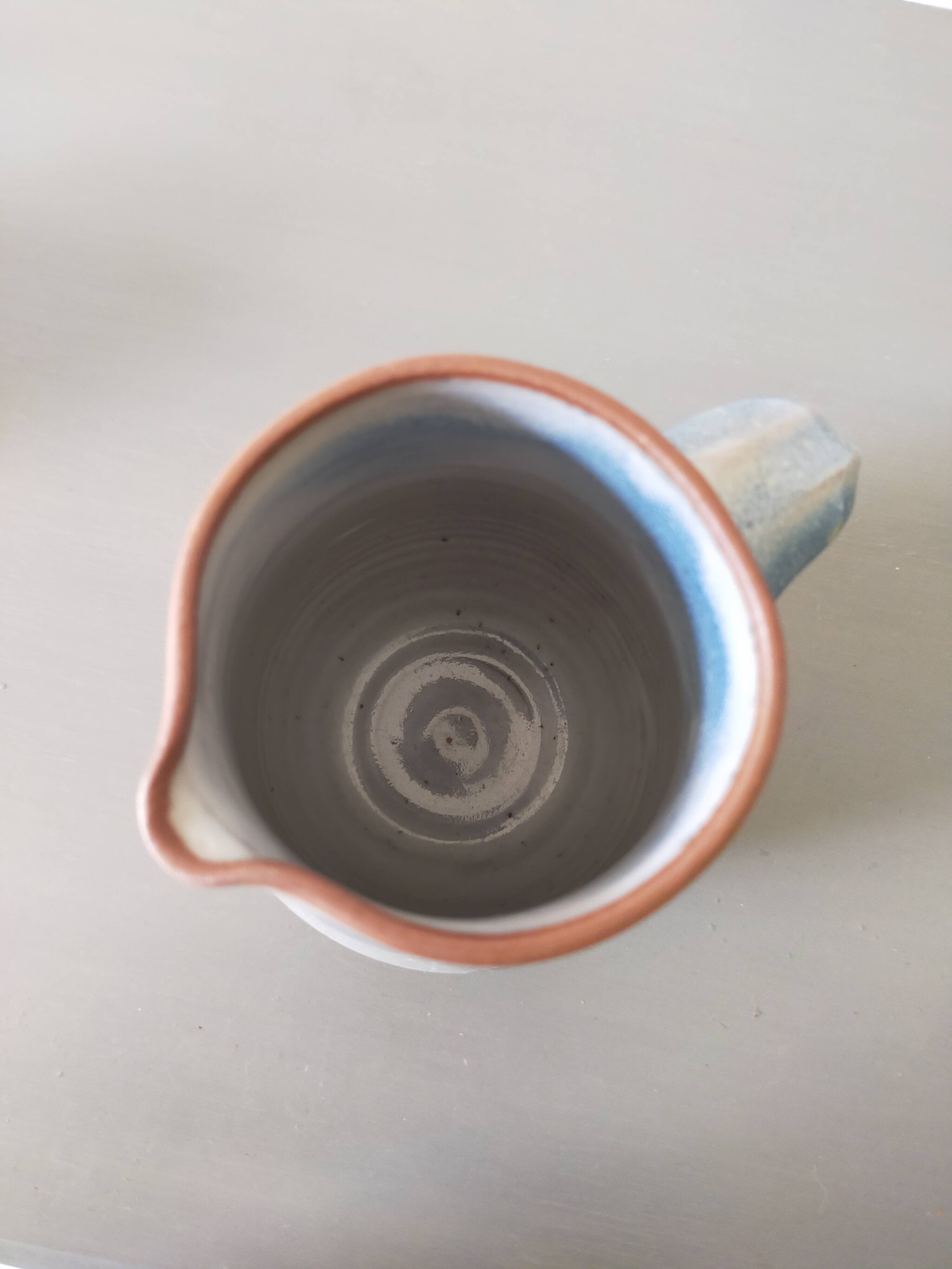 pichet en grès Roger Jacques émaillé bleu