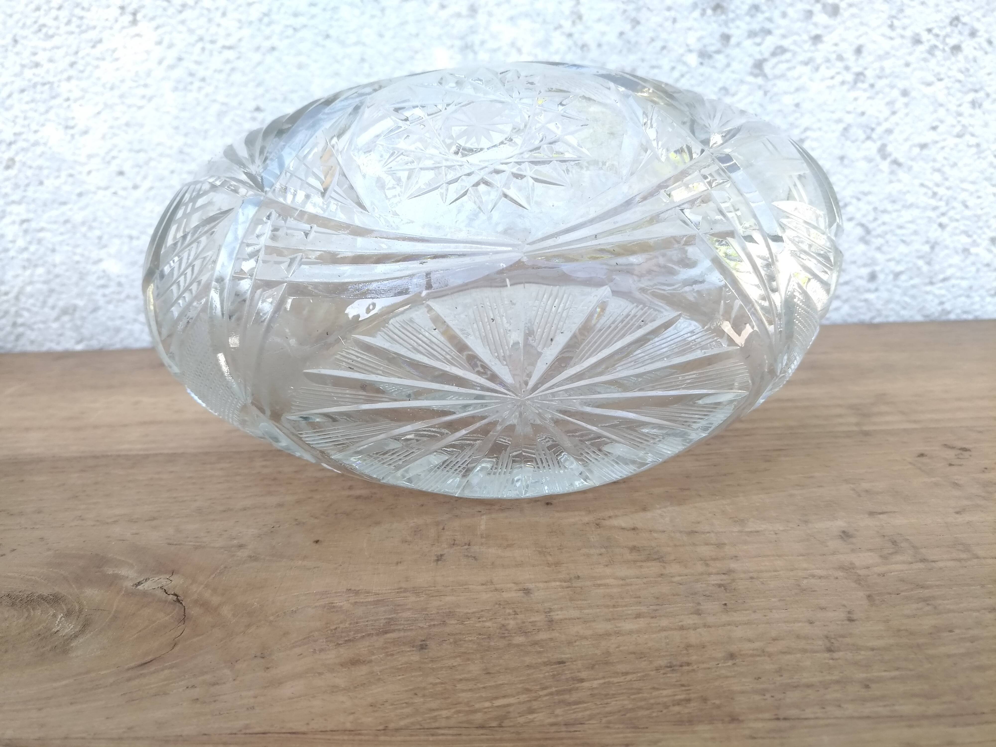 Chiseled crystal cut