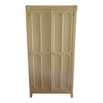 Armoire parisienne