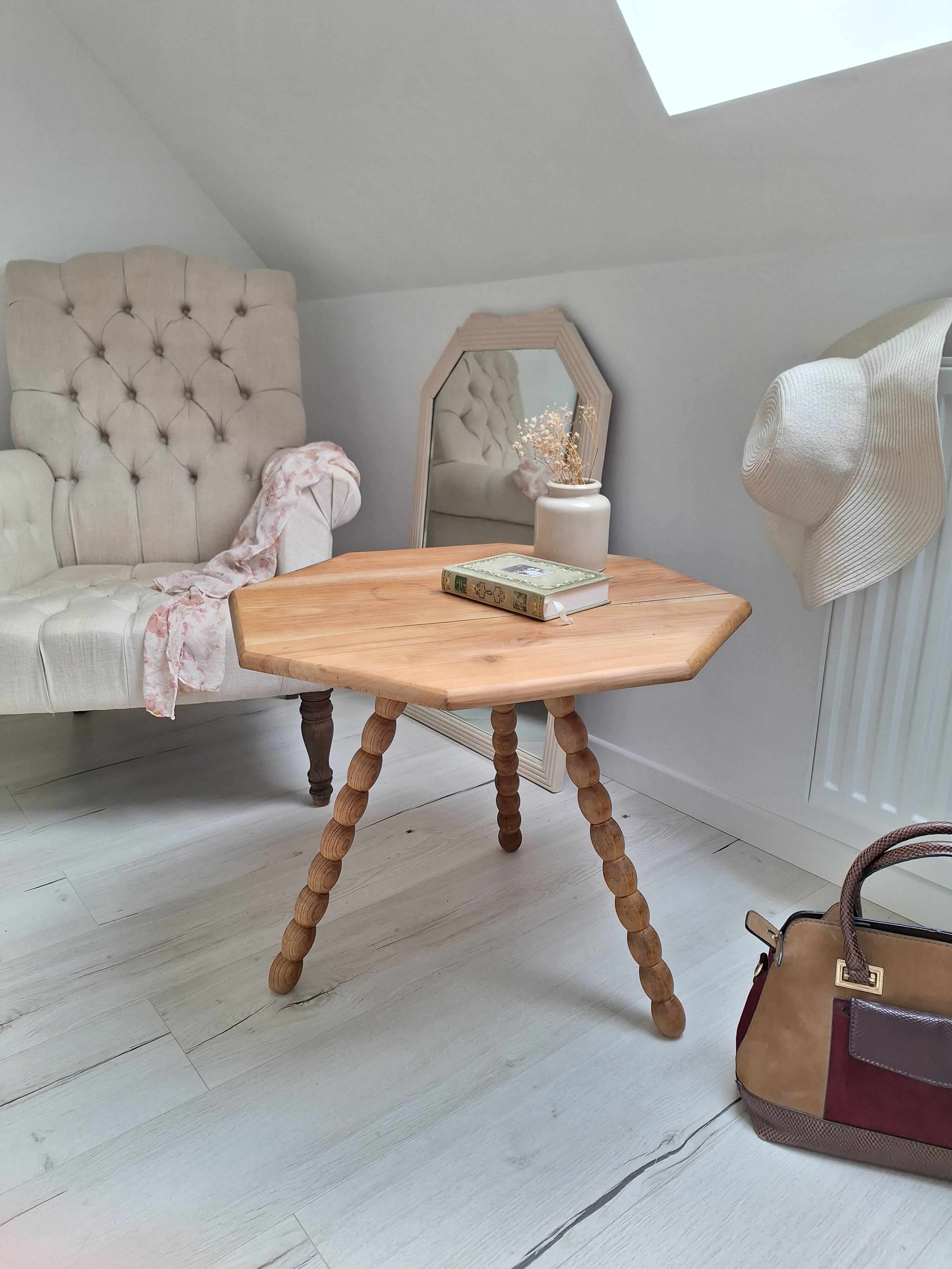 Table basse / bout de canapé / Table d'appoint tripode plateau octogone