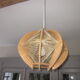 Suspension vintage en bois et fils