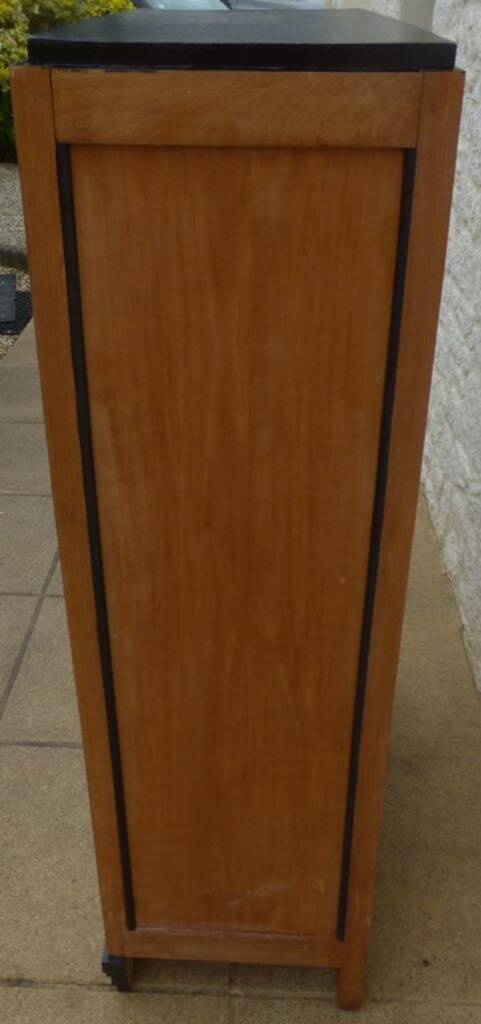 Furniture with an art deco door with 2 solid wood interior shelves – Completely revamped