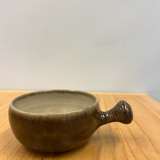 Bowl with handle of Saint-Amand-en-Puisaye