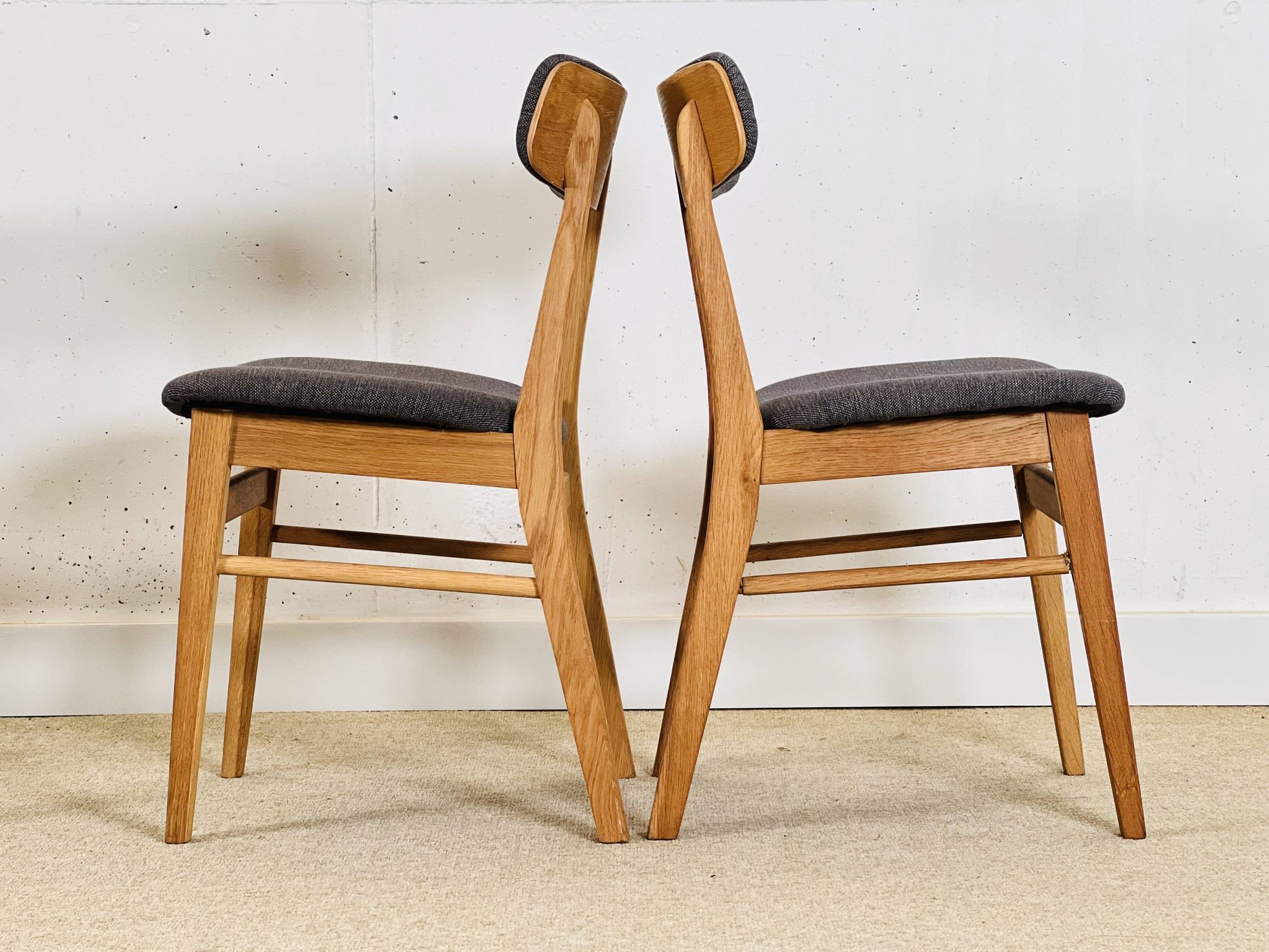 Ensemble de quatre chaises Farstrup danoises en chêne