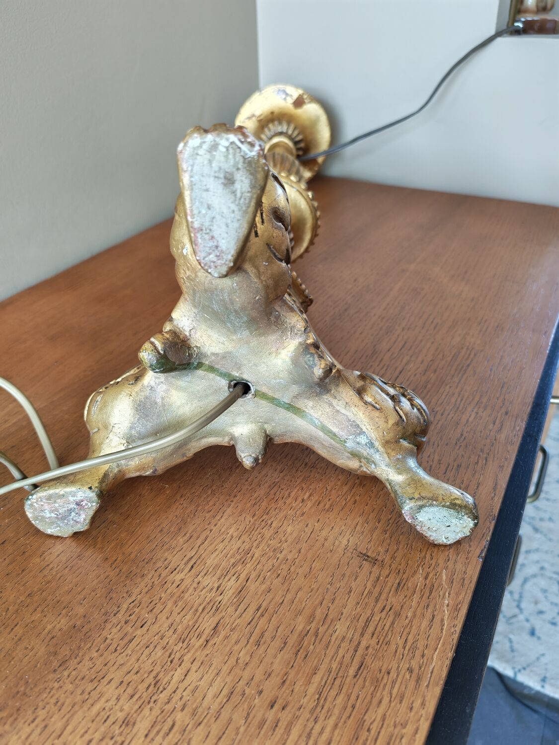 Golden wooden lamp base