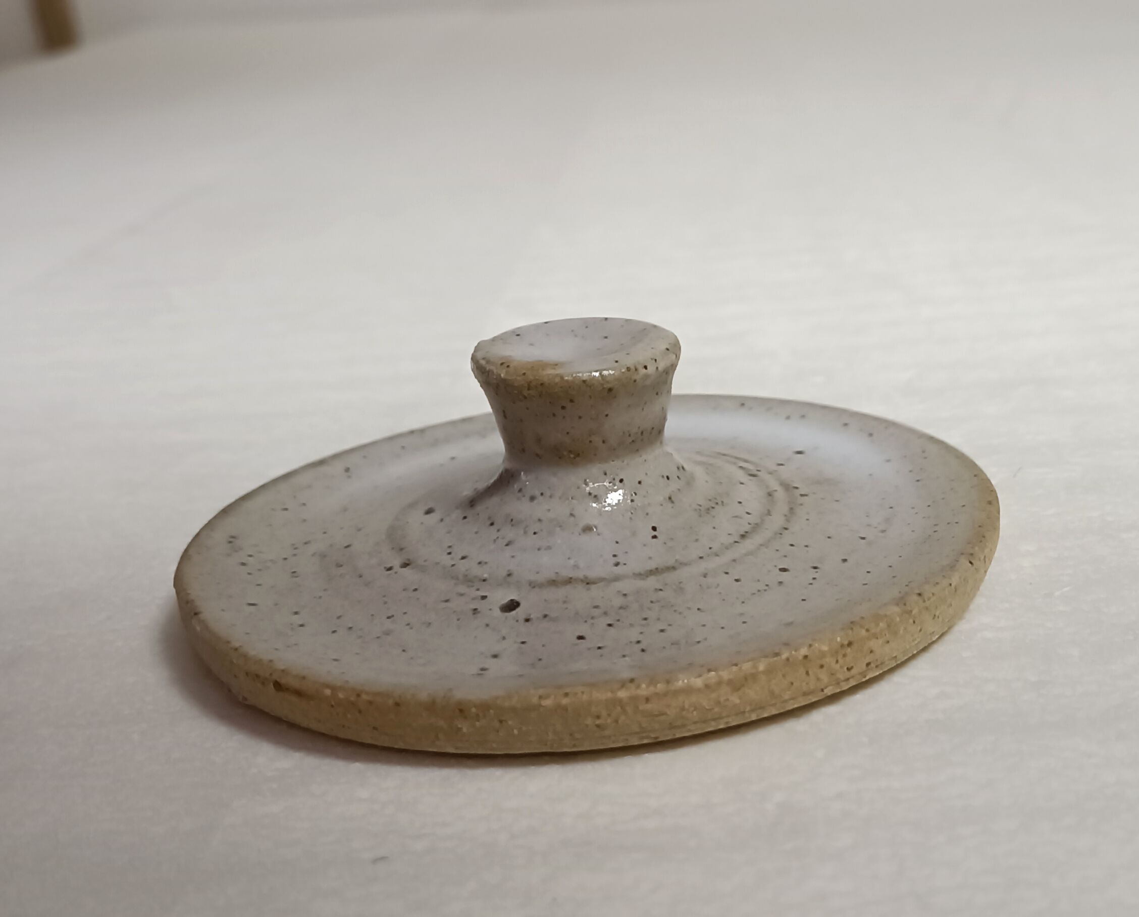 Glazed stoneware sugar