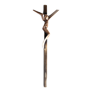 Crucifix moderniste en