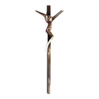 Crucifix moderniste en bronze signé Richard Richese, années 70