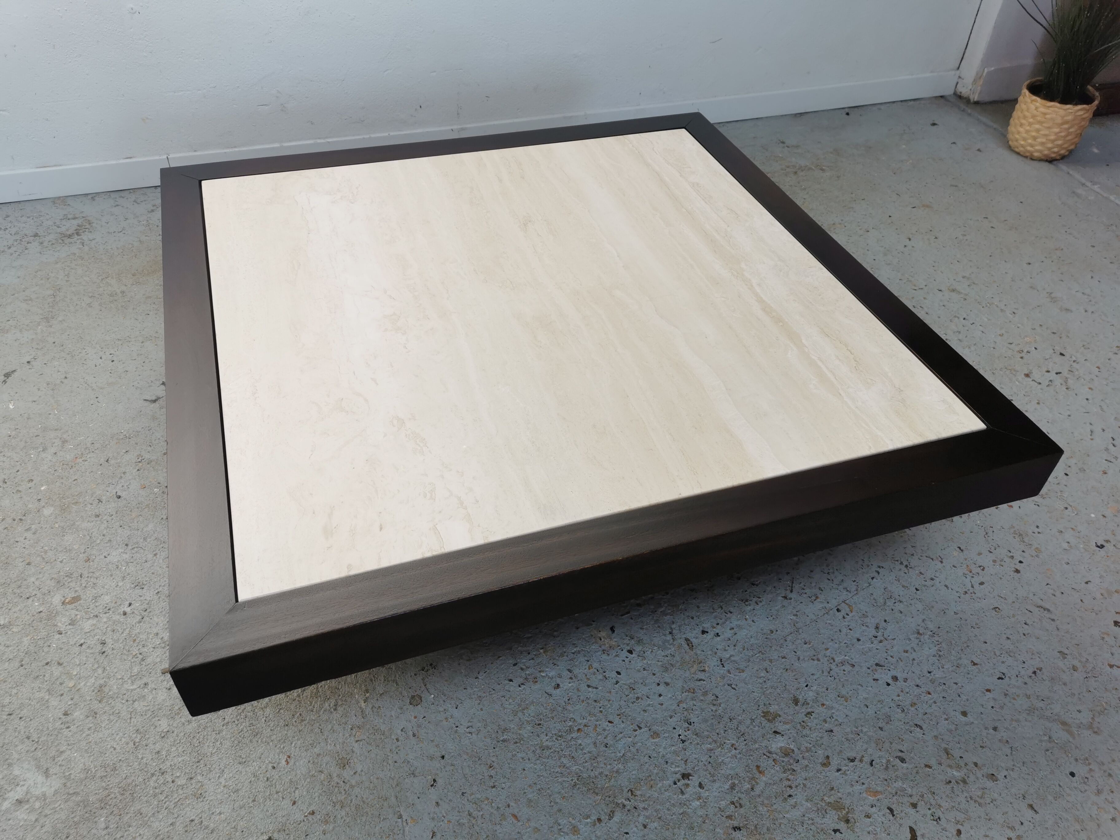 Table basse vintage travertin et bois design 1970