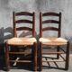 Paire de chaises brutaliste paillées et bois