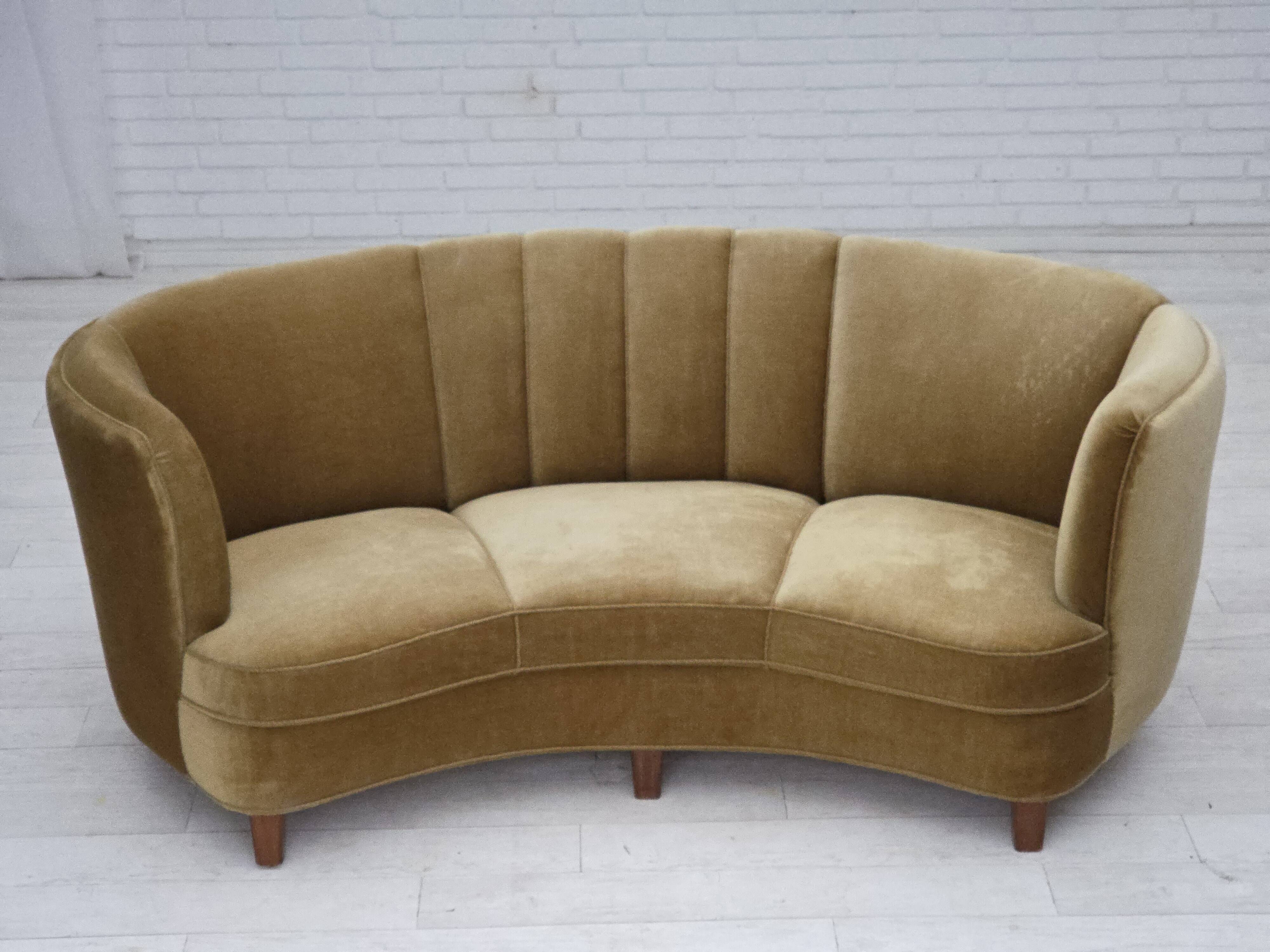 1960s, 3-seater Danish "Banan" sofa, original olive/green furniture velour.