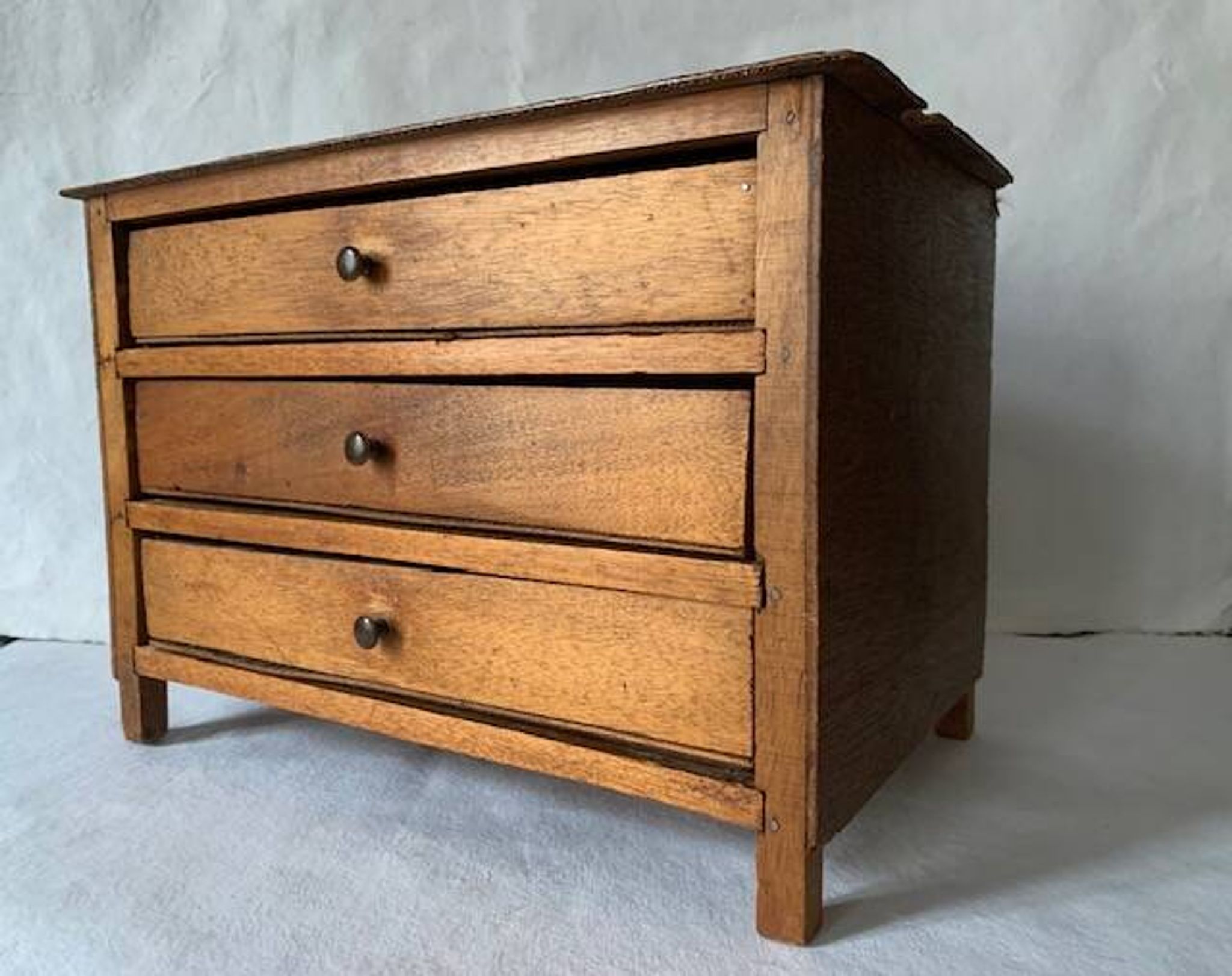 Small old wooden haberdashery chest of drawers, 3 drawers