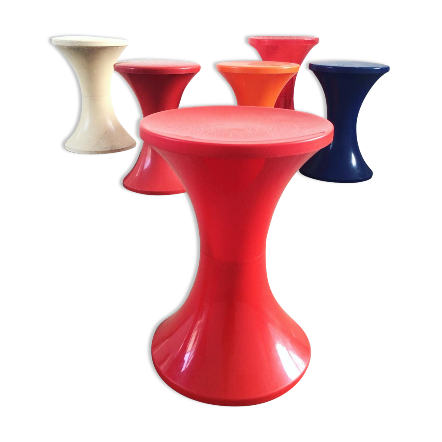 Plastic red tamtam tabout