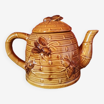 Bee teapot