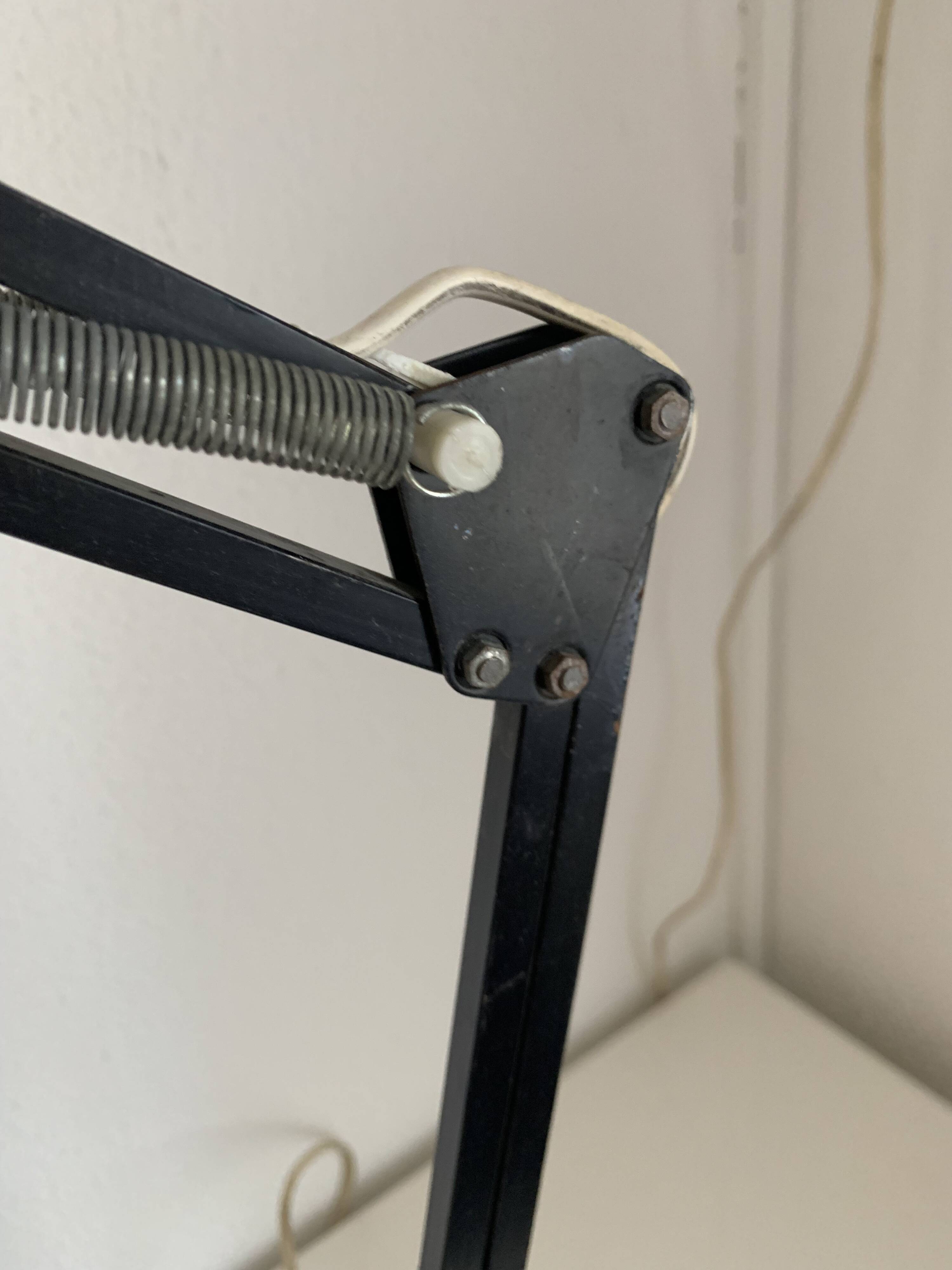Lampe vintage 1970 d'architecte Twist noire bureau - 70 cm