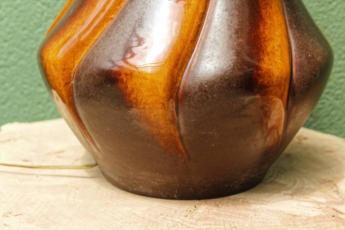 Vintage ceramic lamp, twisted base