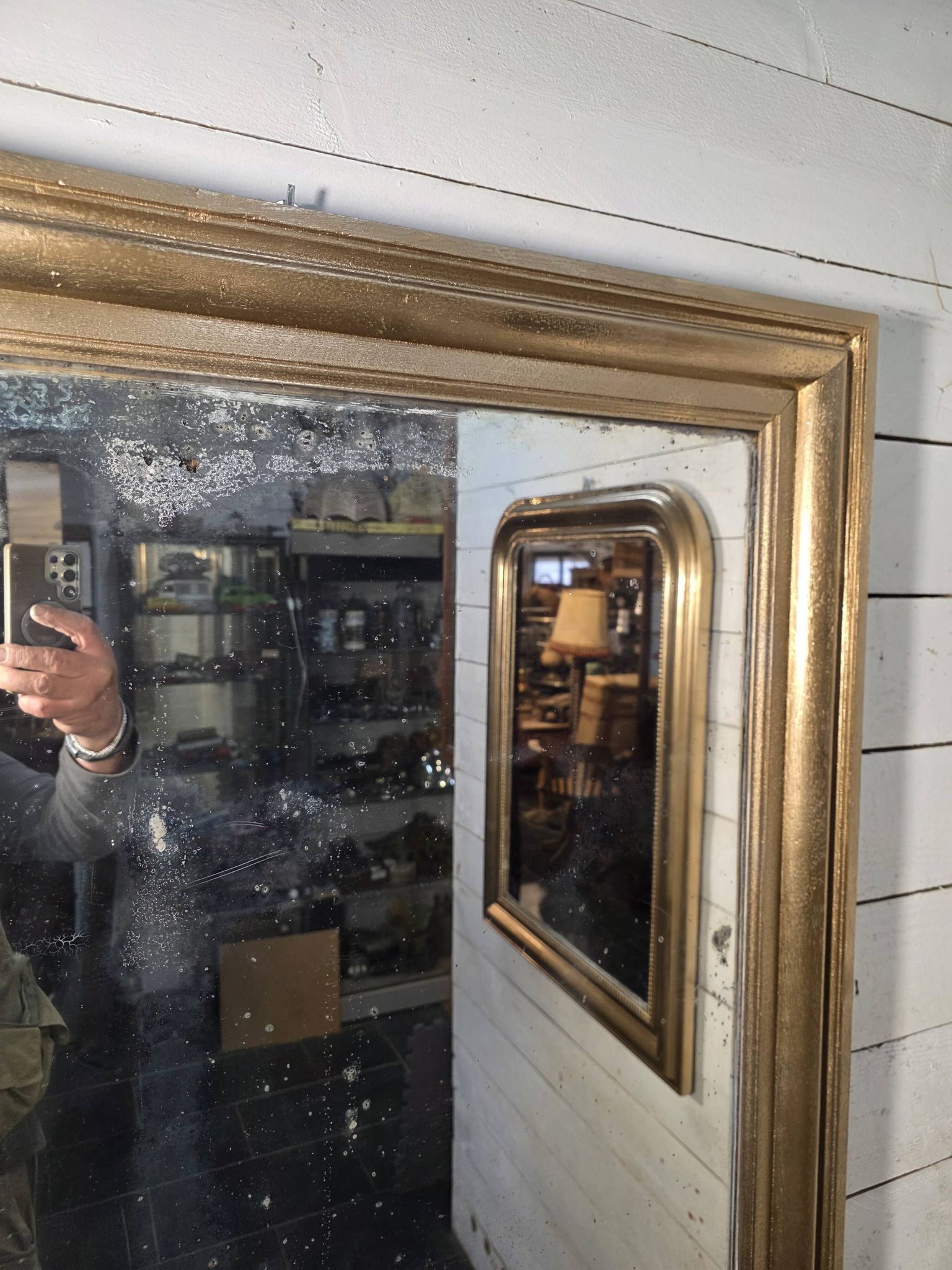 Golden mirror in oak from the 19th century.