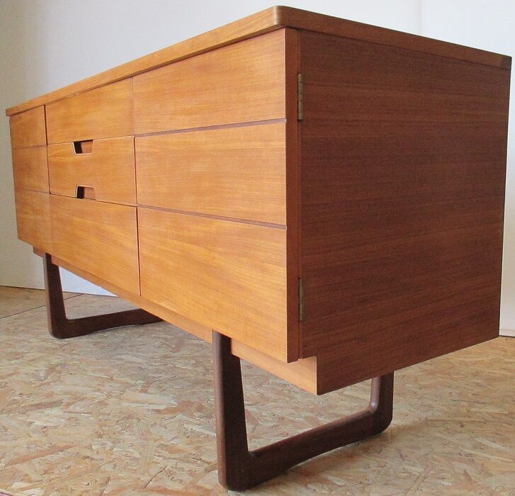 Uniflex clear wood sideboard