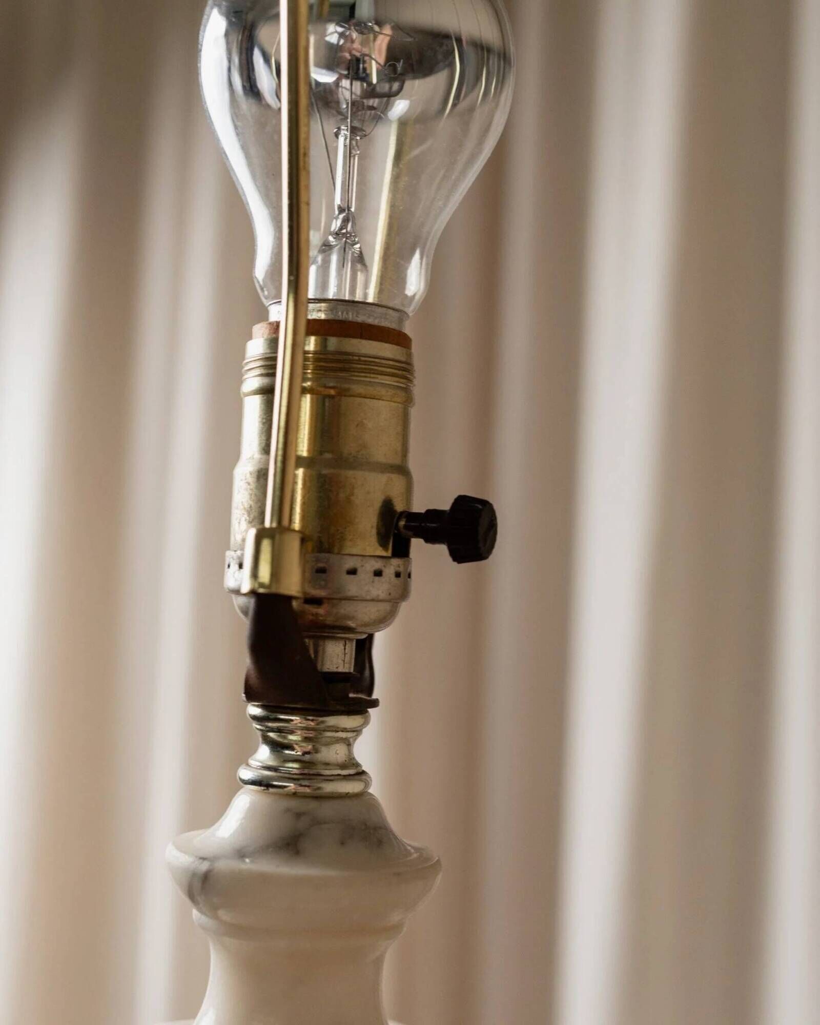 Vintage White Marble Table Lamp, Handmade Italian Modernist 1960s – Brass Accents