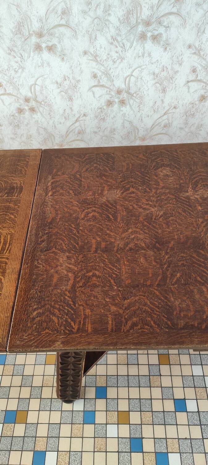 Pretty dining room table