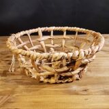 Round woven basket