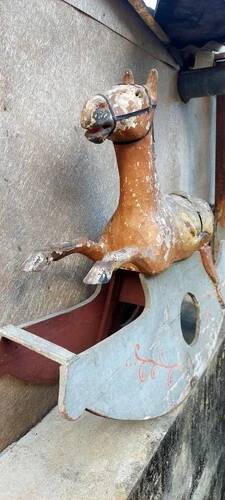 Ancien Cheval À Bascule XIXe Siècle En Bois Et Papier Mâché Peint