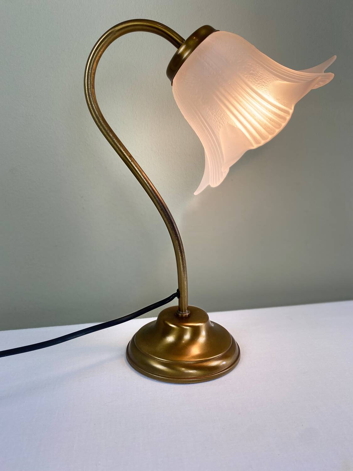 Lampe tulipe en laiton
