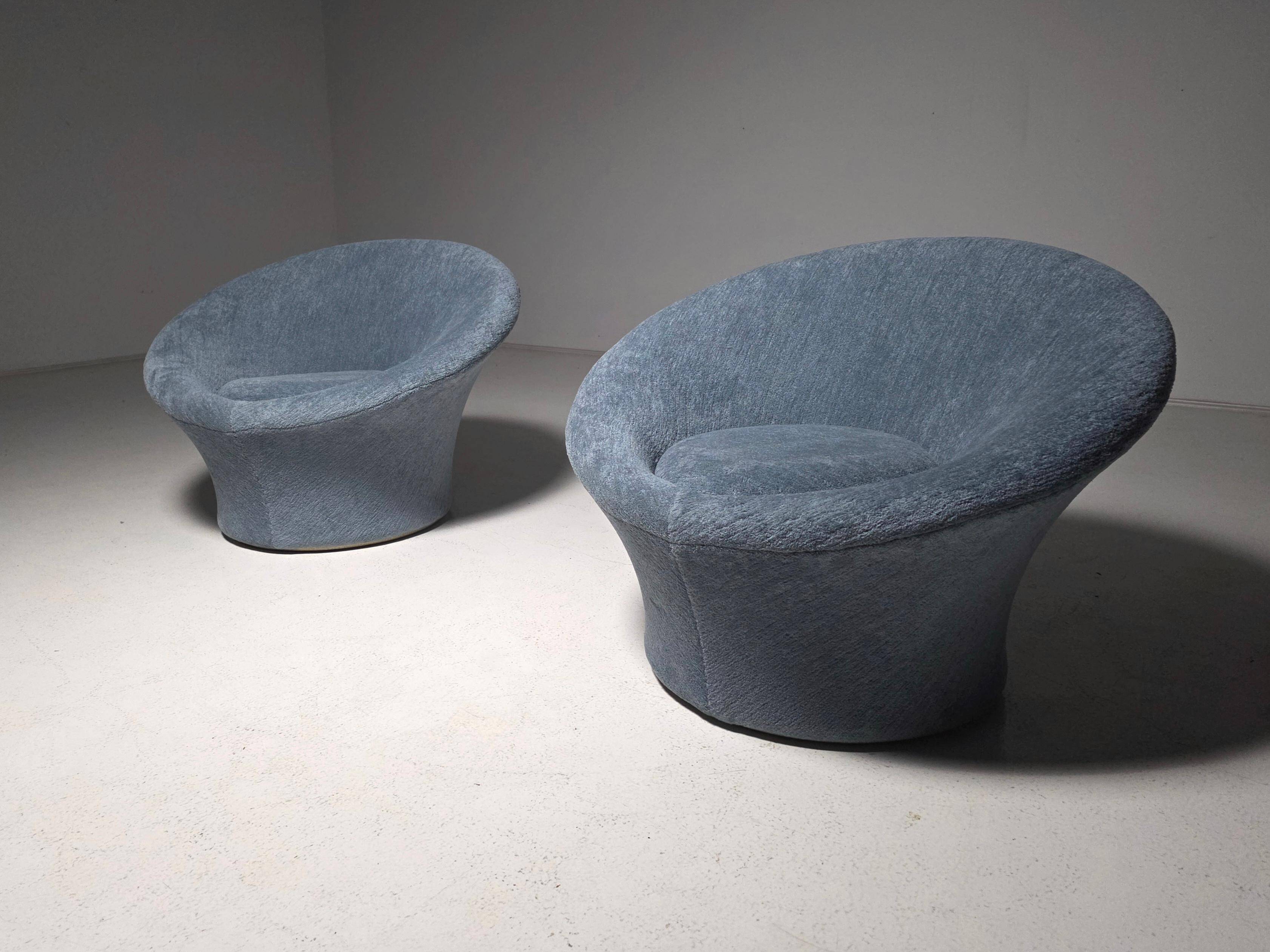 Pair of light blue Mushroom lounge chairs by Pierre Paulin for Artifort, 1960s
