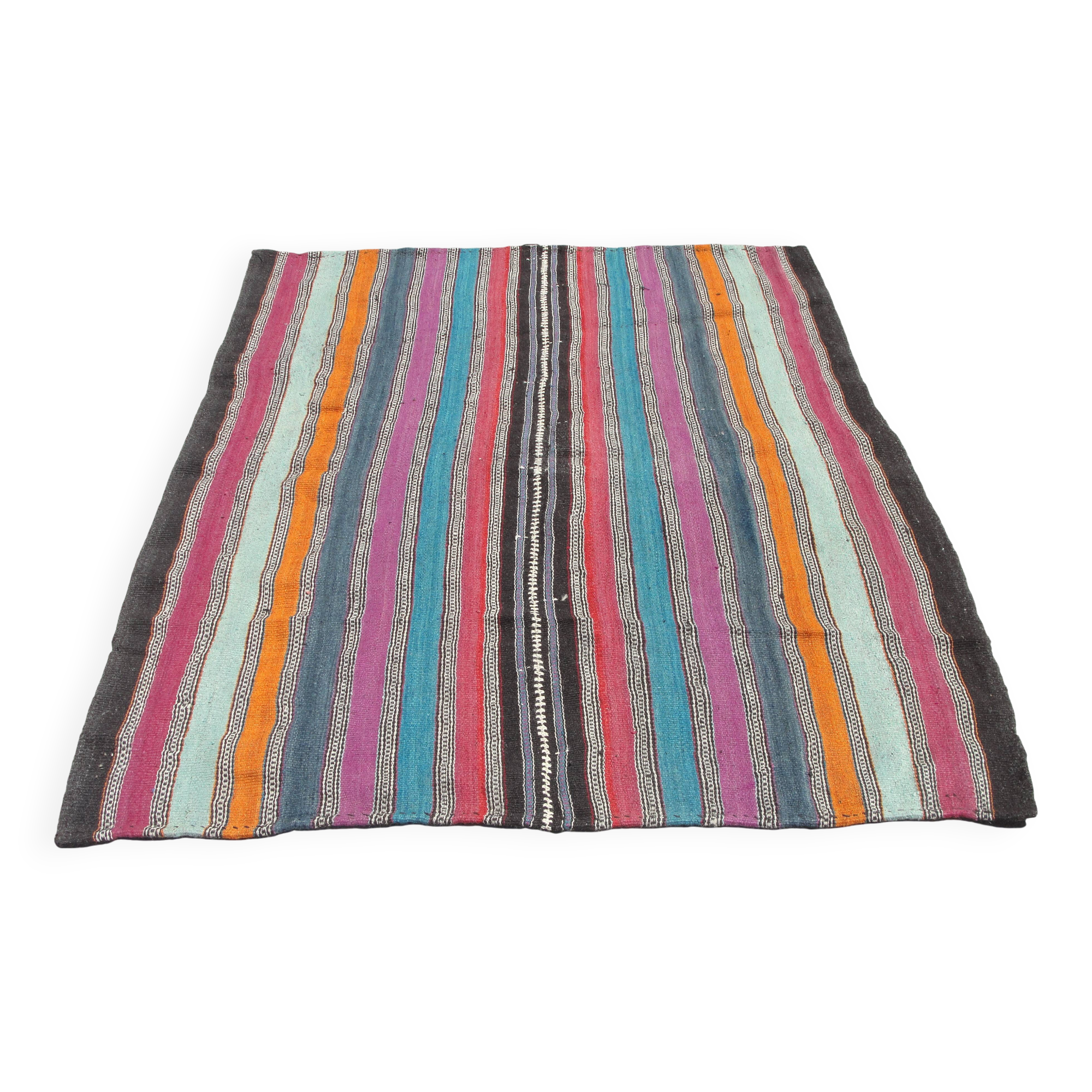 Vinatage turkish large kilim rug