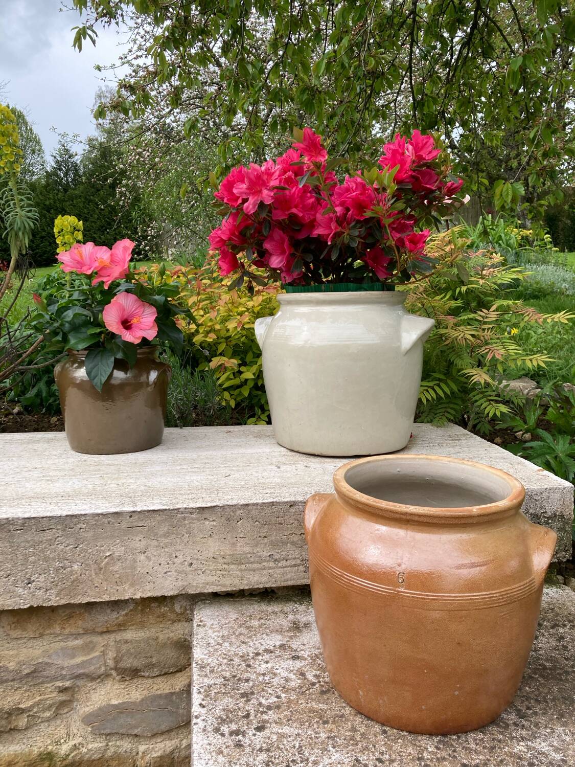 Light brown ceramic jar