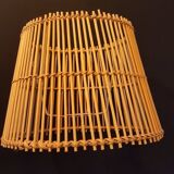 Lampshade in rattan stem