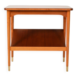 Scandinavian coffee table with display shelf