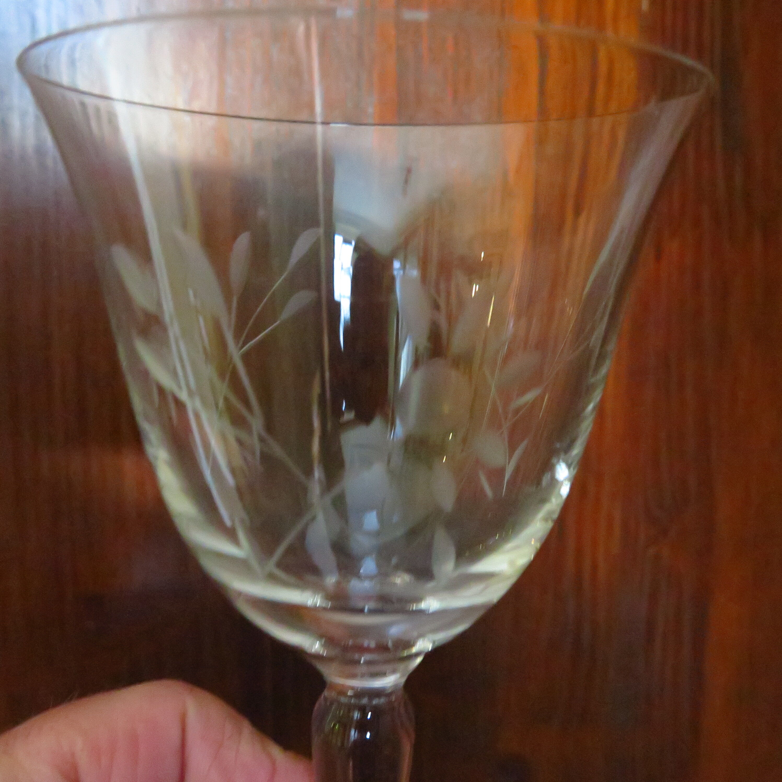 Set of 10 glasses in frosted engraved crystal XIXth