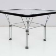Table basse post-moderne en cristal et acier, attribuée à Niels Bendtsen, années 1970