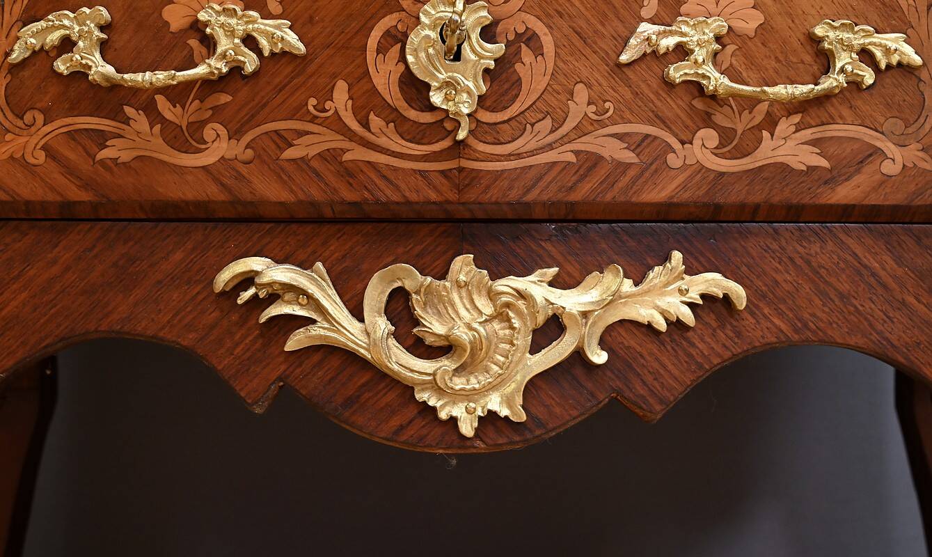Secretary in precious wood marquetry, Transition style, Napoleon III period – Mid-19th century