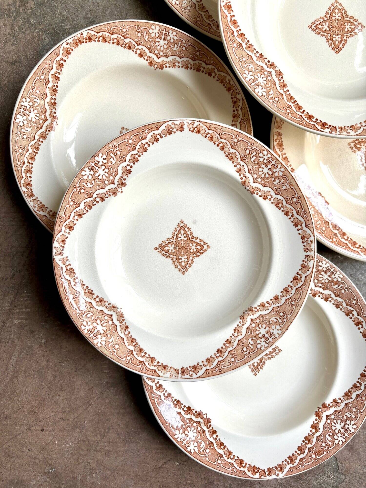 6 Longwy hollow plates in iron clay, "Andalusian" service